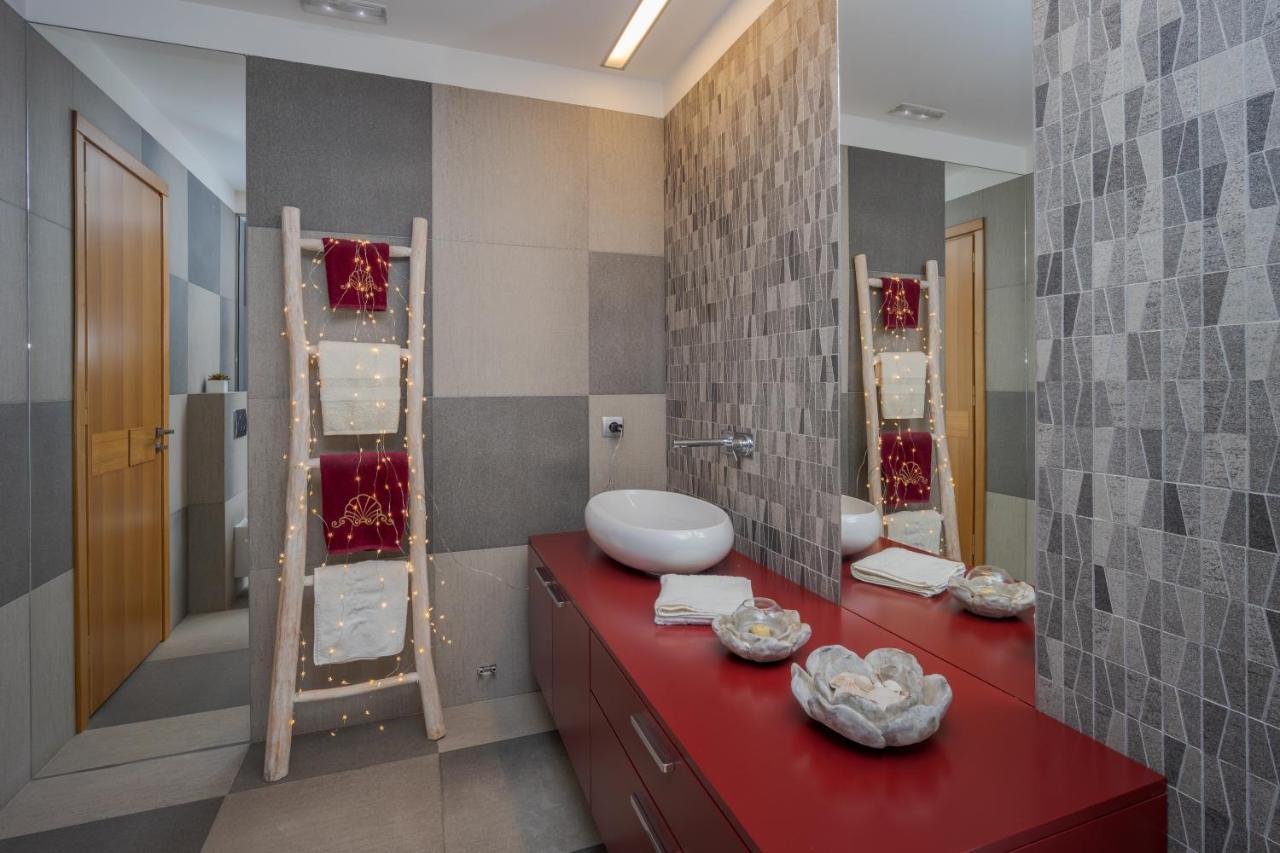 Artemis Luxury Penthouse By Estia Appartement
